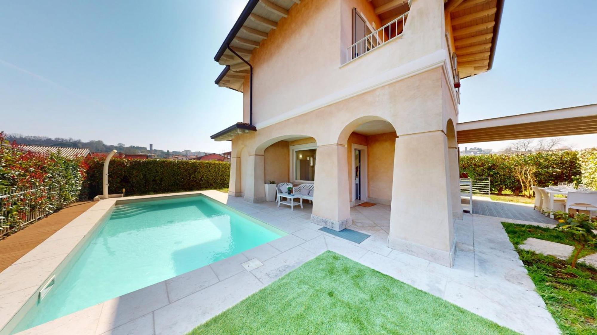 Villa Dolcevita By Bookinggardalake Манерба-дель-Гарда Екстер'єр фото
